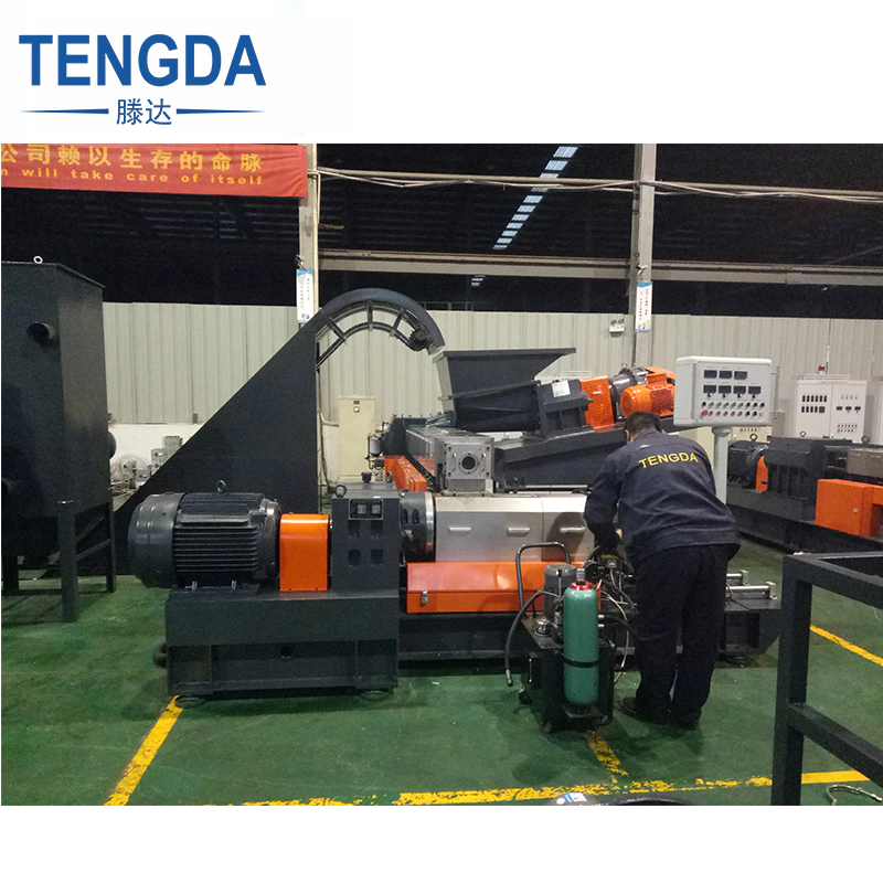 Plastic PVC Twin Screw Extruder Machine - TENGDA Extruder Manufacturer